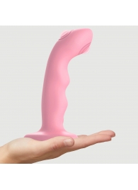Розовая насадка-стимулятор Strap-On-Me Tapping Dildo Wave - Strap-on-me - купить с доставкой в Великом Новгороде