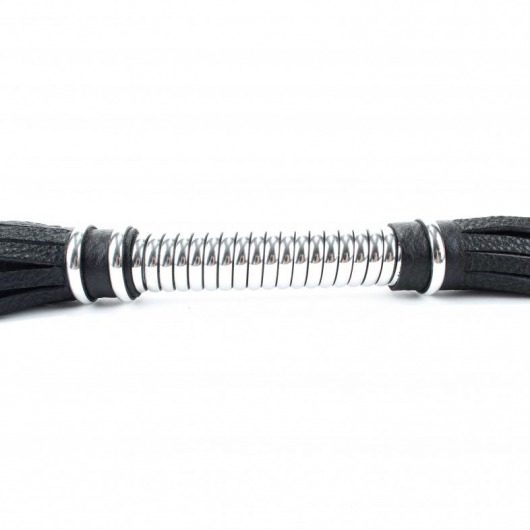 Черная длинная плеть с серебристой ручкой - 56 см. - БДСМ Арсенал - купить с доставкой в Великом Новгороде