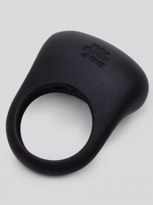 Черное эрекционное виброкольцо Sensation Rechargeable Vibrating Love Ring - Fifty Shades of Grey - в Великом Новгороде купить с доставкой