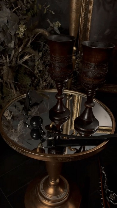 Черный силиконовый кляп-шар Scandal с ремешком из натуральной кожи - Scandal - купить с доставкой в Великом Новгороде